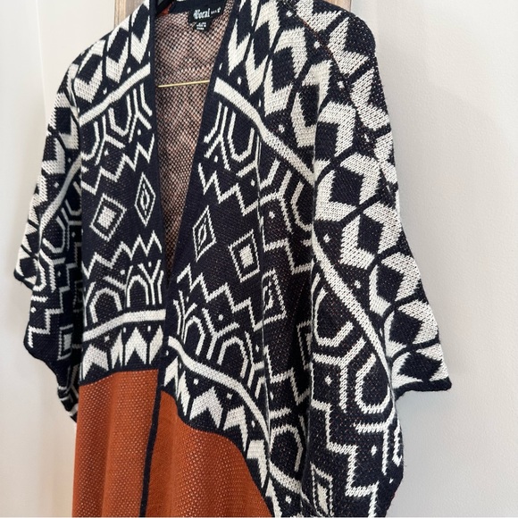 Vocal Geometric Wool Blend Open Blanket Cardigan Fringe L/XL - Picture 5 of 12